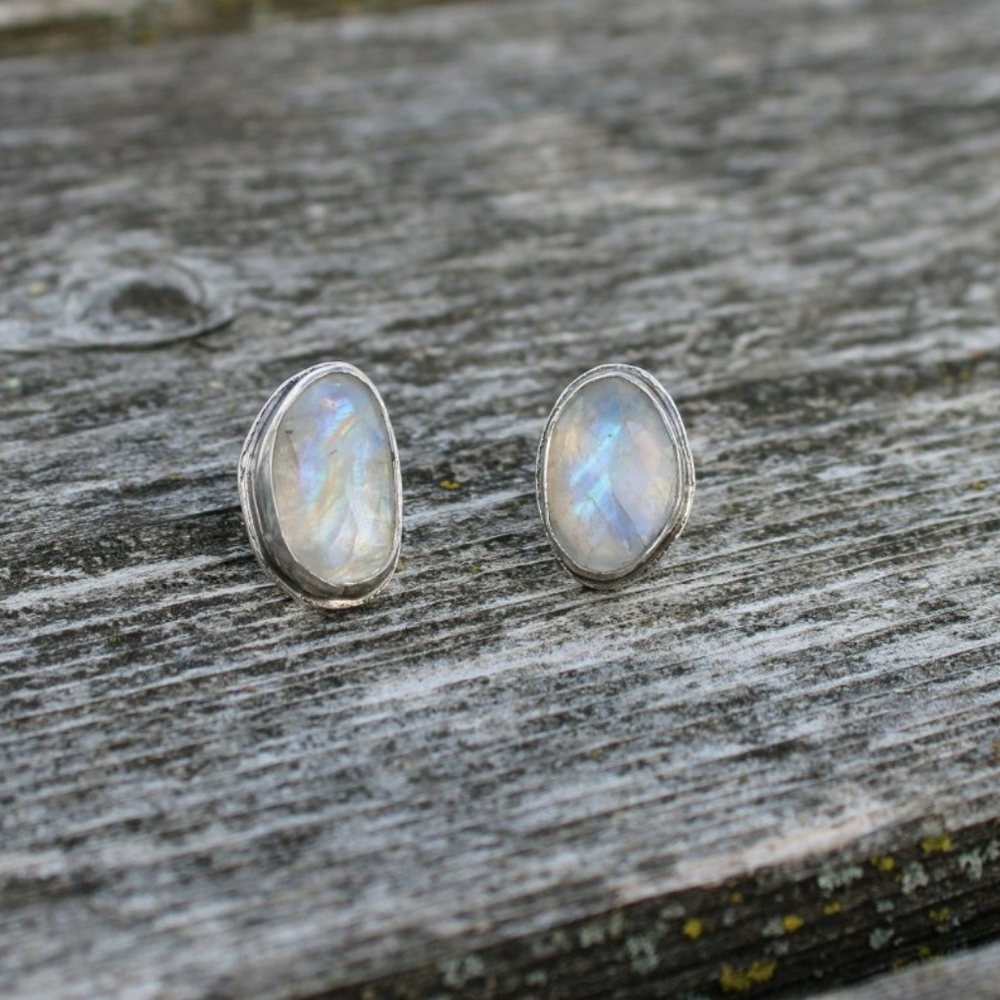 Trendy mismatch Moonstone stud earrings